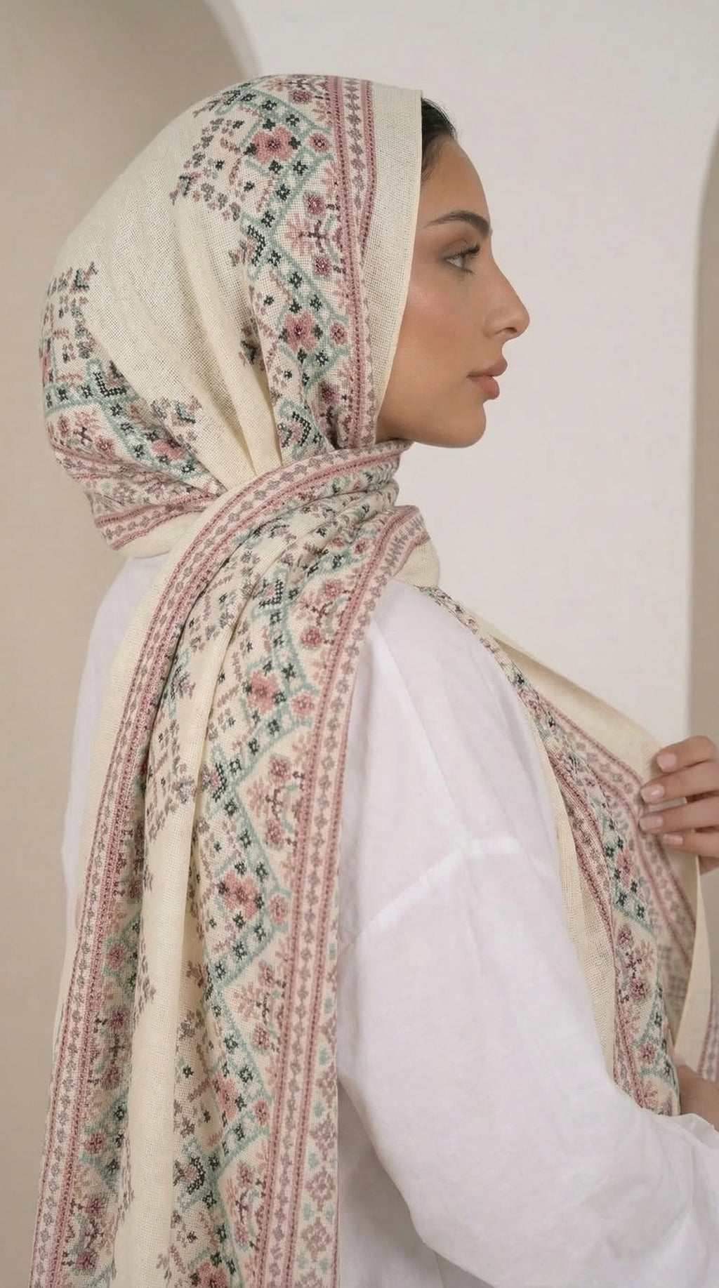 Tolifa in Chiffon