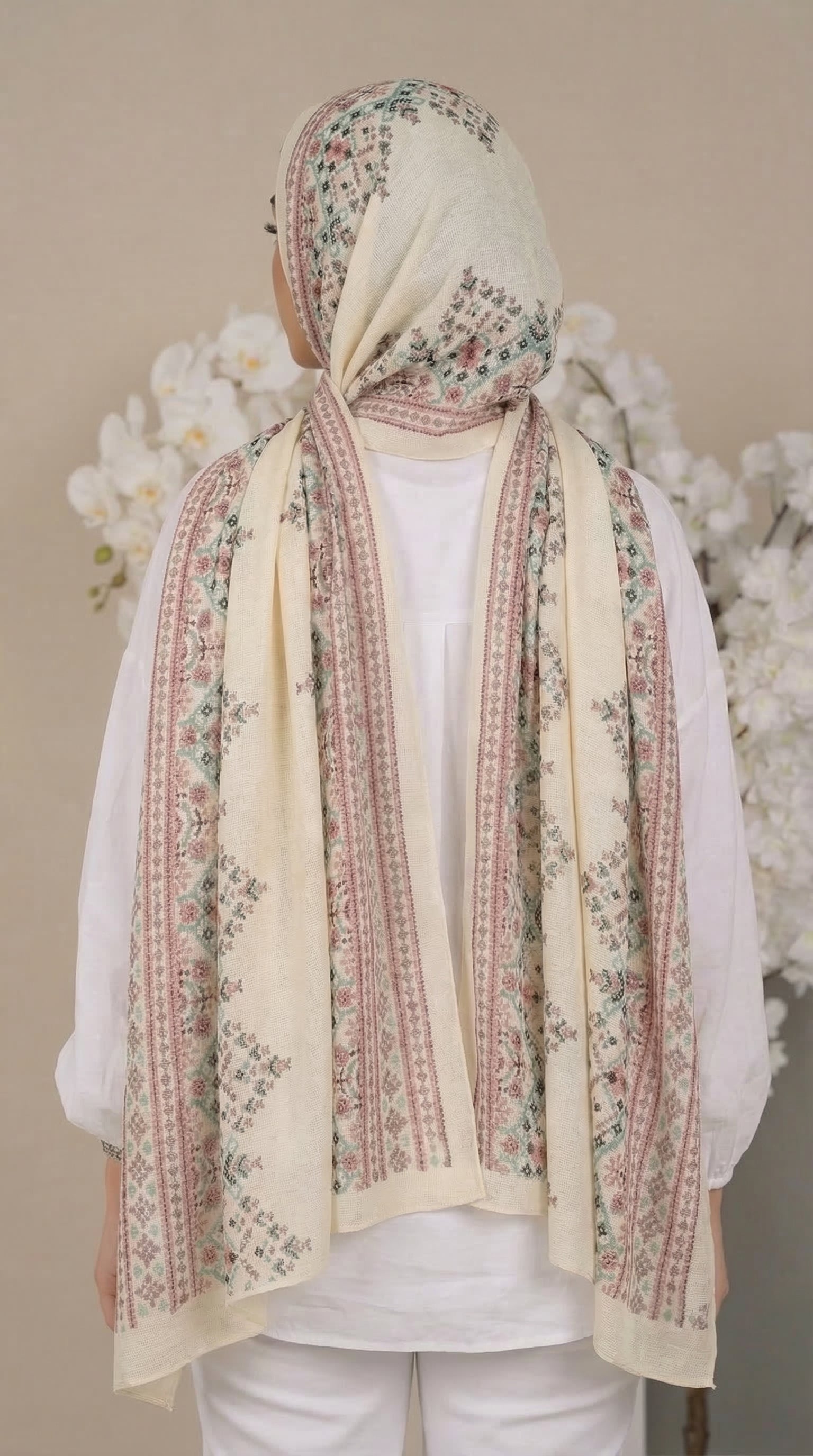 Tolifa in Chiffon